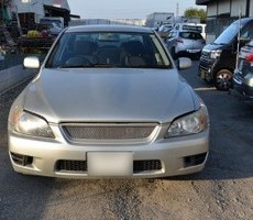 トヨタ・アルテッツァの鈑金修理事例のサムネイル